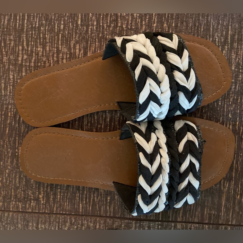 Textured Flat Sandals
